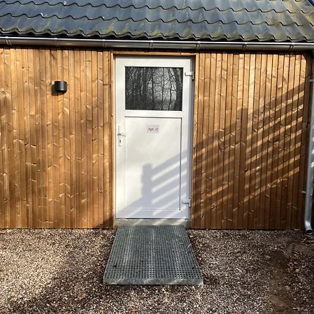 Daire Apt17 - Quiet Countryside - Only Minutes From *